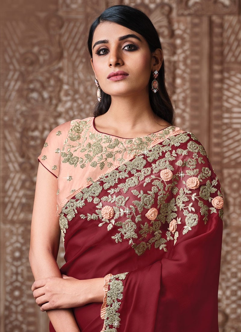31 Red Bridal Saree Designs To BUY For The Wedding Trousseau | WeddingBazaar