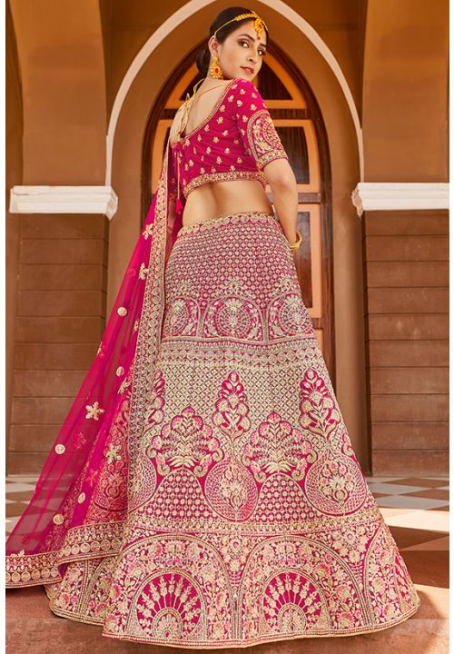 Wedding Wear Stitched Majestic Orange Rani Velvet Designer Lehenga Choli at  Rs 55000 in Anand