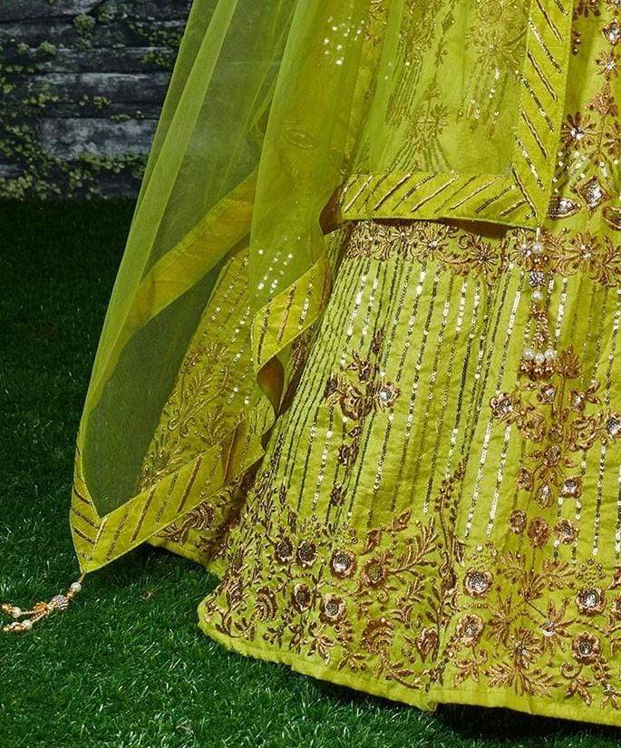 1507524: Wedding Green color Art Silk fabric Lehenga