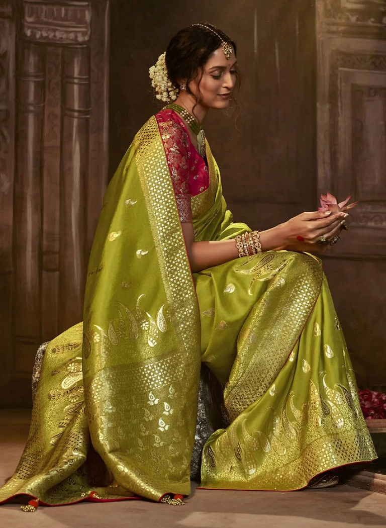 Buy Festive Green Wedding Saree In Banarasi Silk FZ87419 – ShreeFashionWear